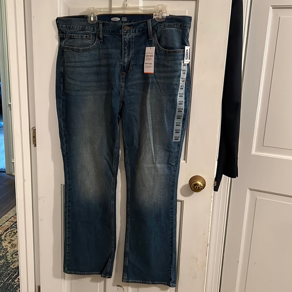 NWT Old Navy Men’s BootCut Jeans 38x30